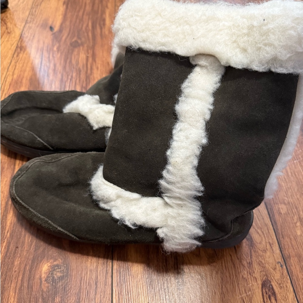 Emu Shearling Lined Footwear